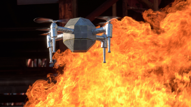 Новий дрон для пожежників здатний заходити в полум’я