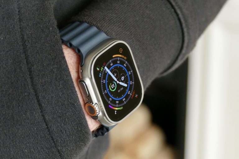 Владельцев Apple Watch поощрят побегать на 10-летие этих часов