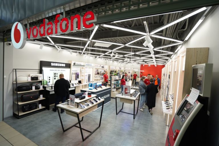 Vodafone расширяет сеть собственных магазинов