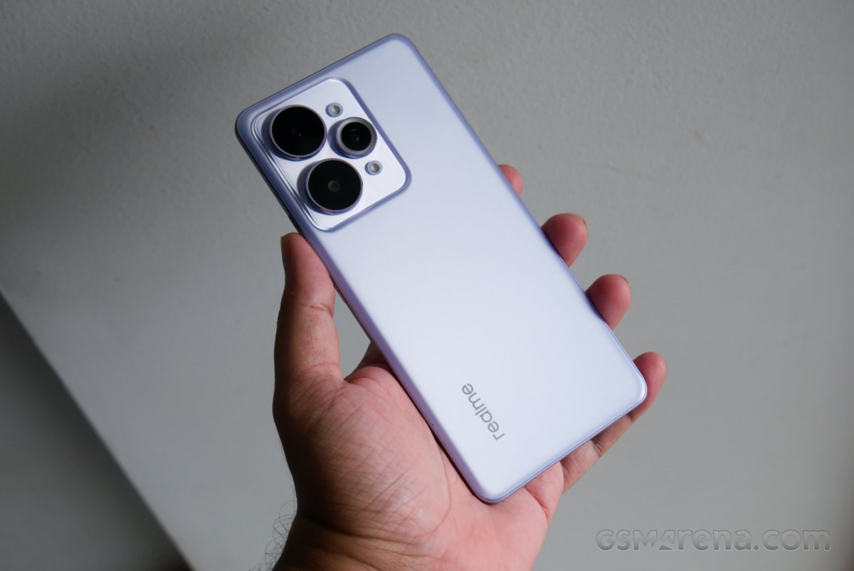 Практичний огляд Realme 15 Pro
