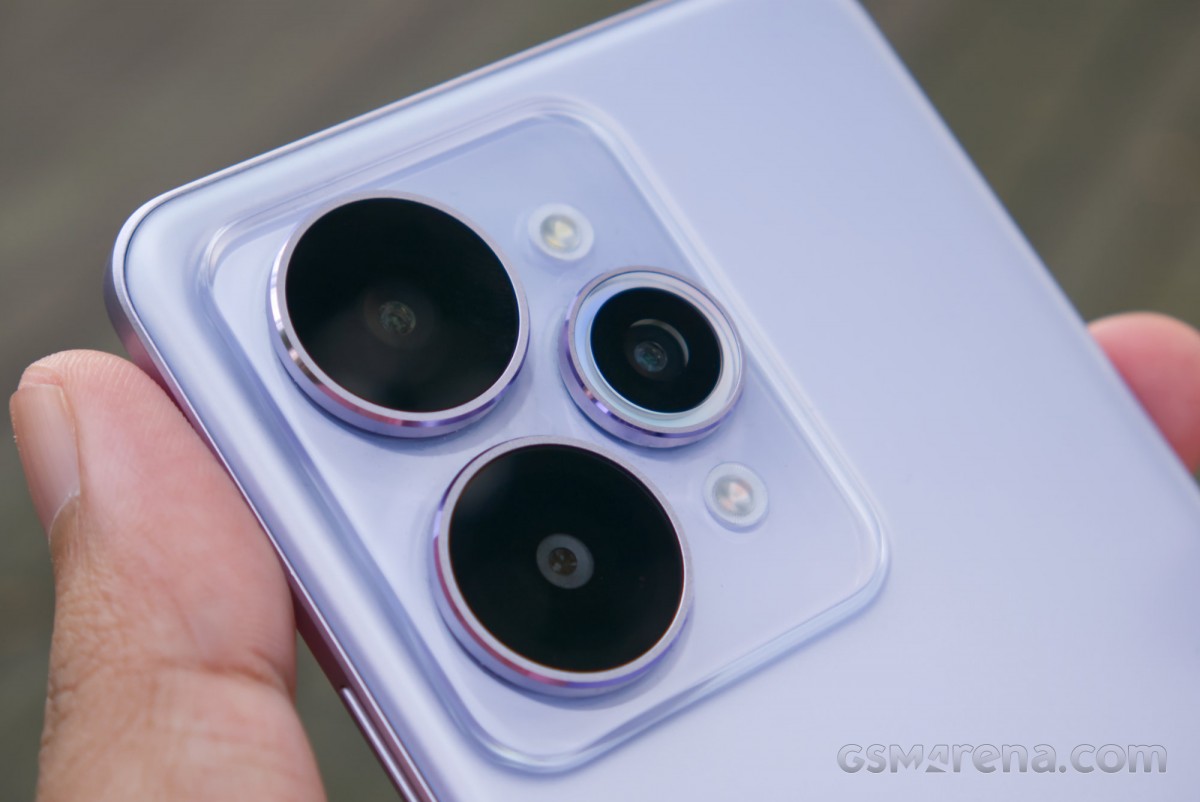 Практичний огляд Realme 15 Pro