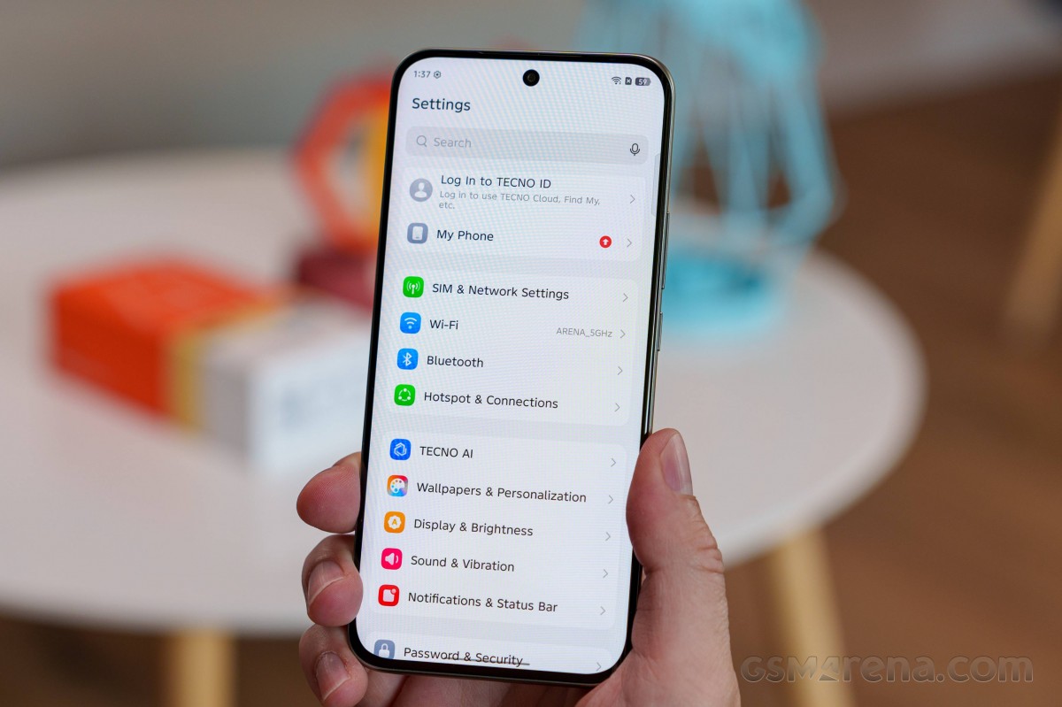 Огляд Tecno Spark 40 Pro+
