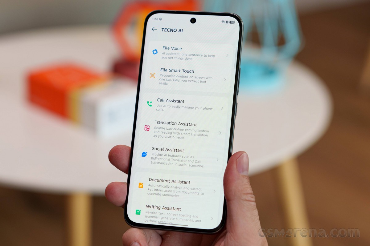 Огляд Tecno Spark 40 Pro+