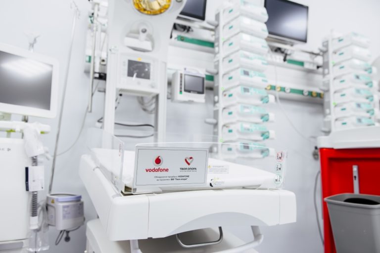 Vodafone відновив реанімаційний блок дитячого кардіоцентру, зруйнований російською ракетою