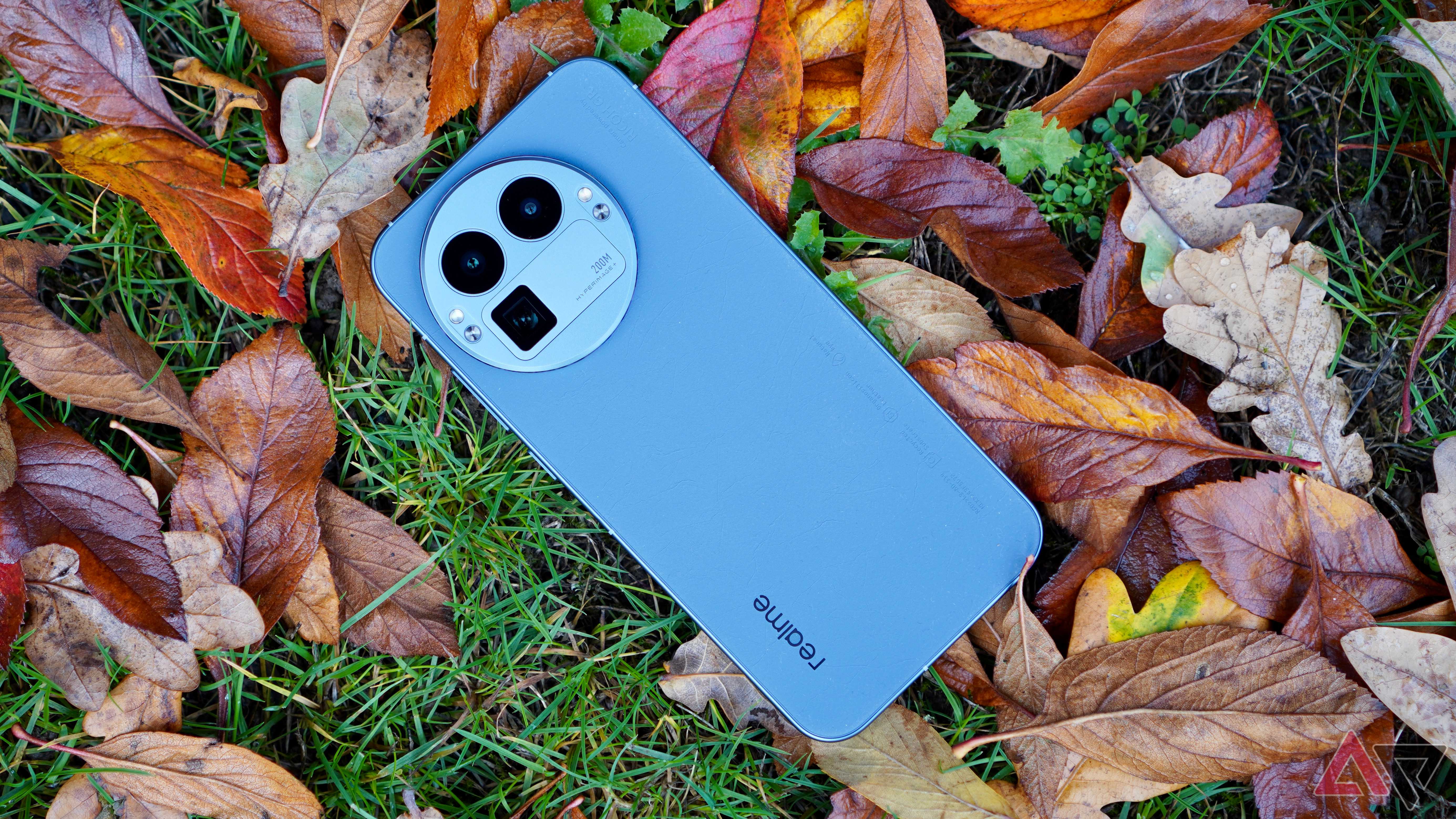 The Realme GT 8 Pro on some leaves