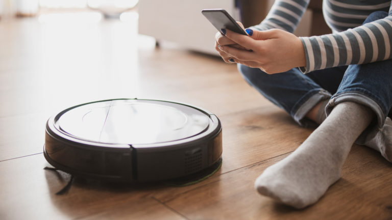 Користувач відключив збирання даних пилососом, виробник у відповідь відключив пилосос