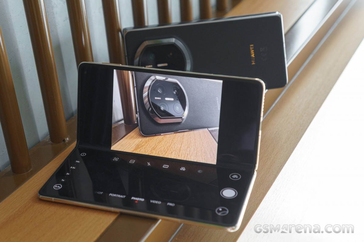 Huawei Mate X7 hands-on review