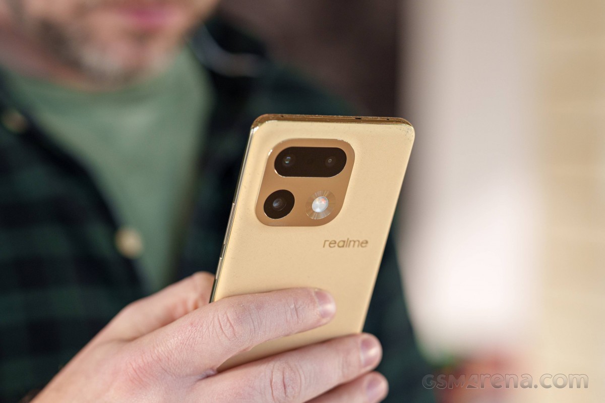 Огляд Realme 16 Pro+