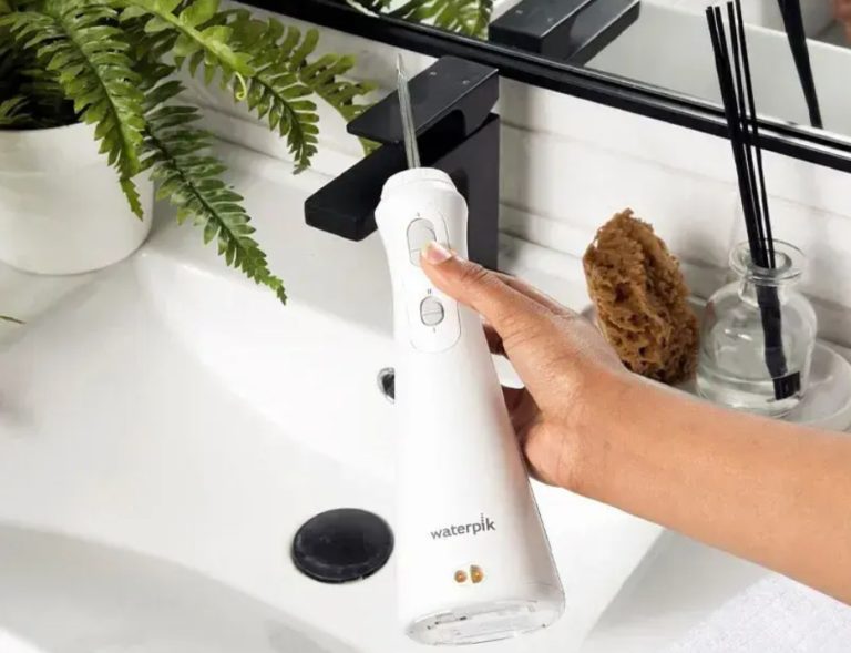 Для чого потрібен іригатор у щоденному догляді?