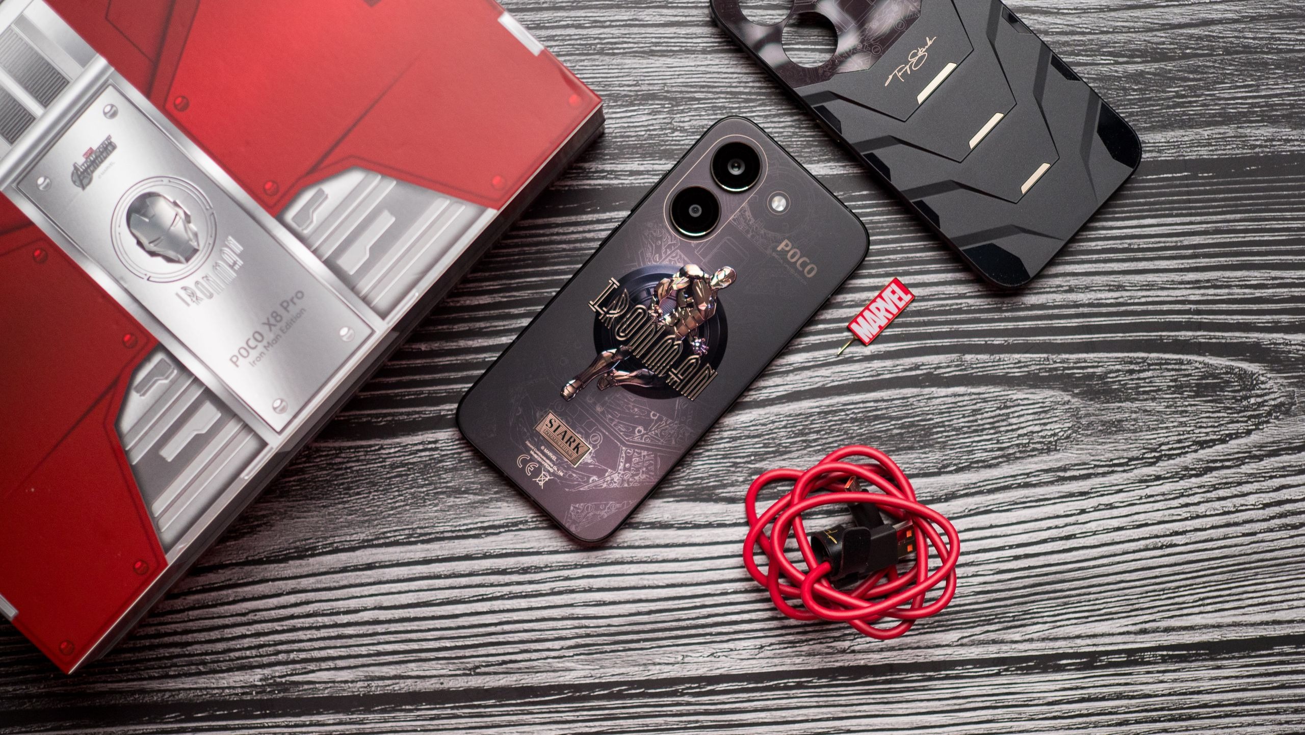 【★極美品★】POCO X8 Pro アイアンマン エディション 12/512 POCO X8 Pro Iron Man Edition-телефон для фанатов 