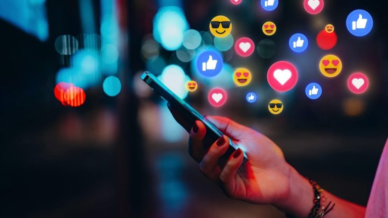 Следует ли использовать искусственный интеллект в роли советника в любви, отношениях, браке?