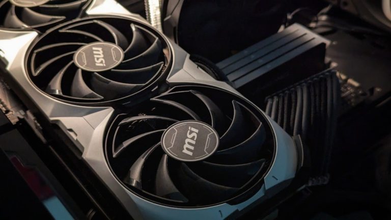 Чому сучасні дифузійні моделі працюють у латентному просторі, а не з «сирими» пікселями