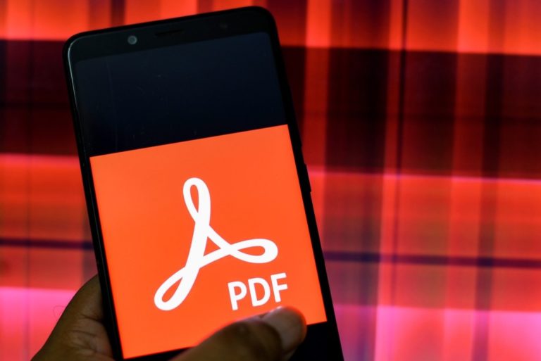 Adobe закрила дірку в безпеці PDF, яку зловмисники штурмували пів року