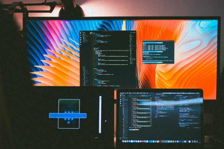 Скільки насправді коштує Claude Code: плани, ліміти й як не «вигоріти» по токенах у перший день