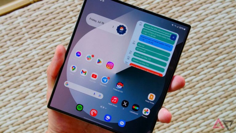 Samsung Galaxy Z Fold 8 Wide может потерять одну камеру в надежде стать дешевле