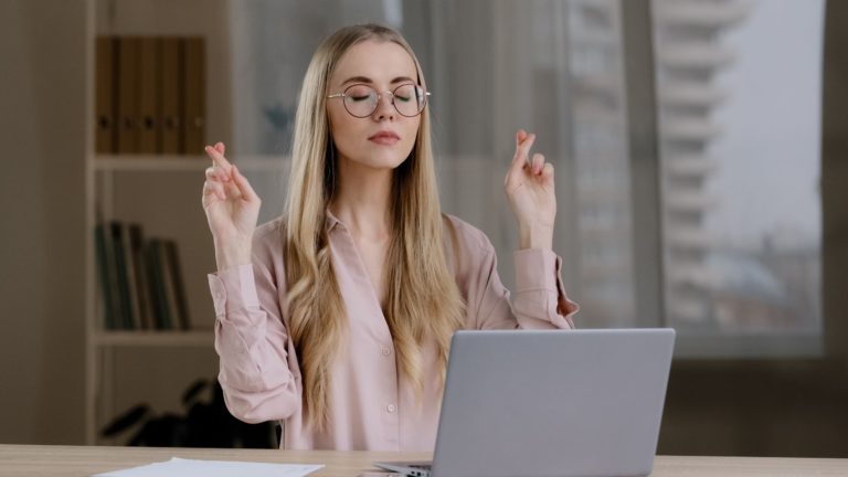 Microsoft возвращает возможность свободно перемещать панель задач в Windows 11