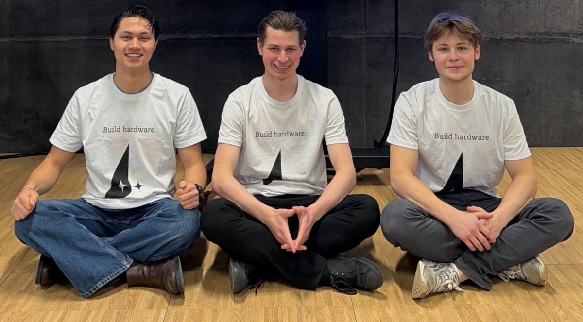Lovable інвестувала в стартап з «vibe coding» для заліза