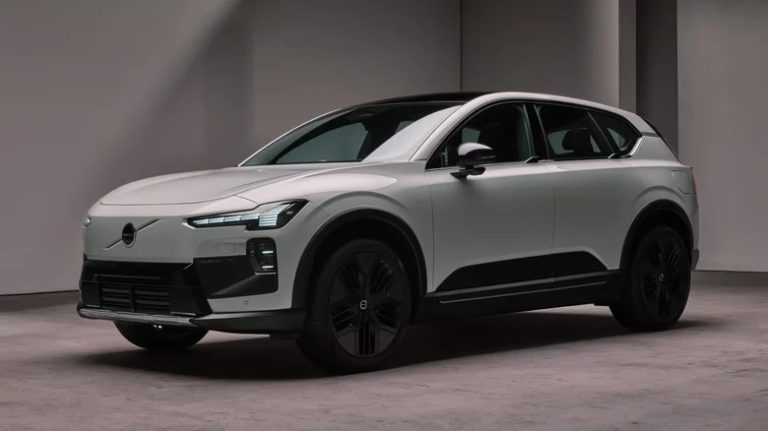 Volvo назвала стартову ціну електрокросовера EX60