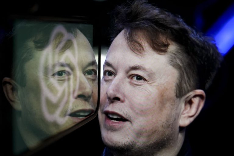 Хто найбільше заробить на IPO SpaceX