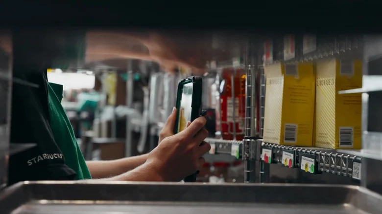 Starbucks відмовляється від AI-обліку запасів за 9 місяців