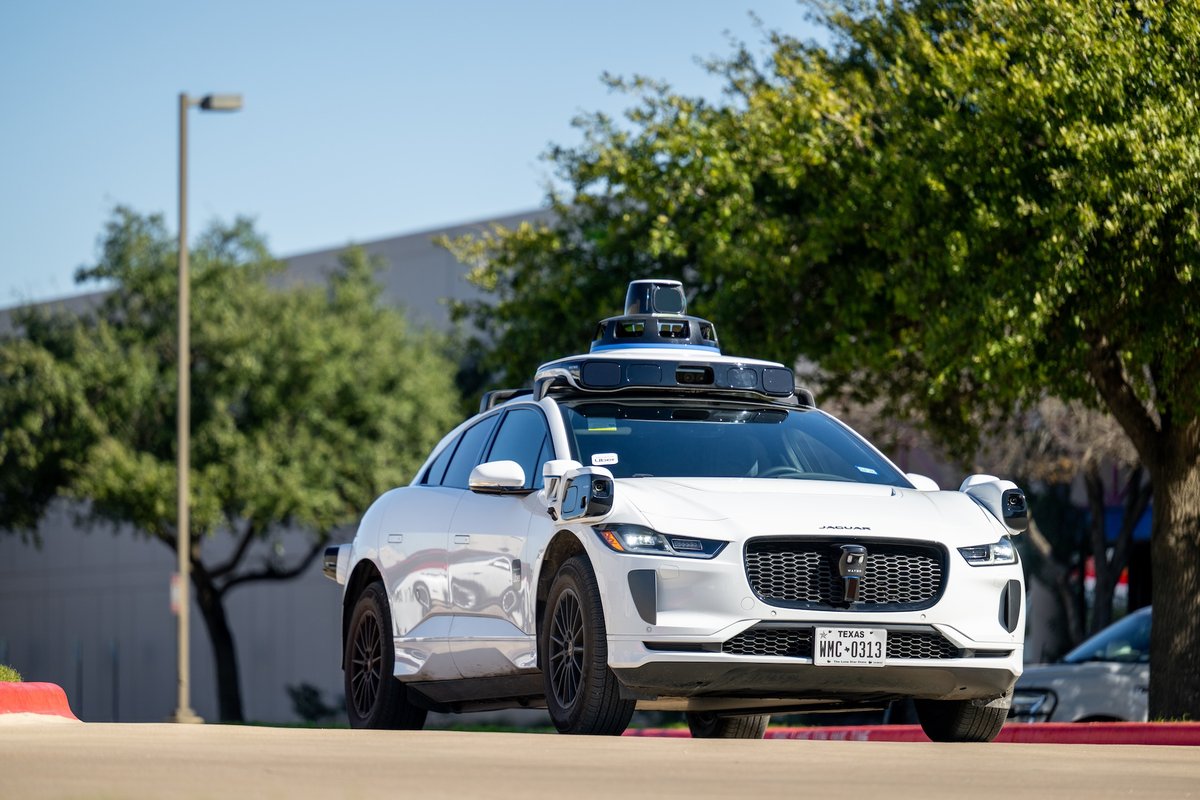 Waymo лідирує за реєстраціями автономних авто в Техасі