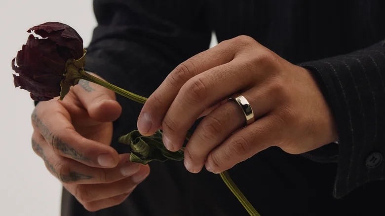 Oura Ring 5 став значно тоншим розумним кільцем