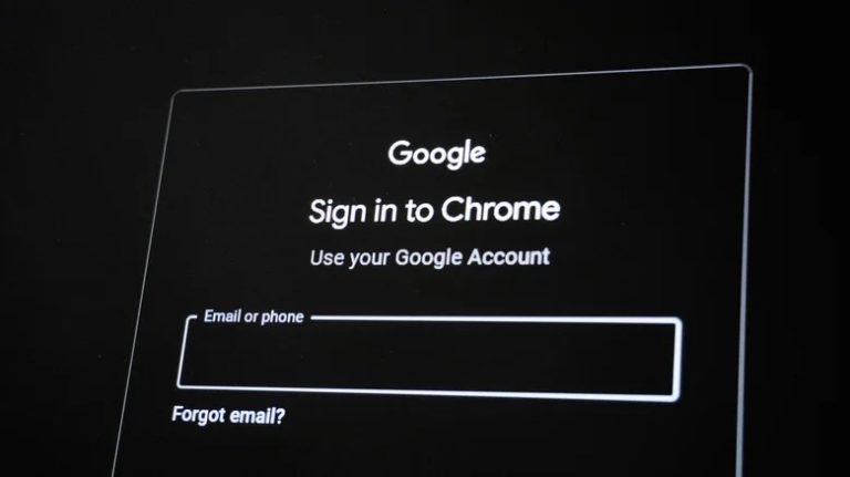 Chrome без згоди завантажує 4 ГБ AI-файл
