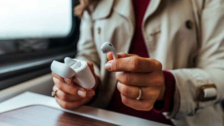 Як перезавантажити AirPods