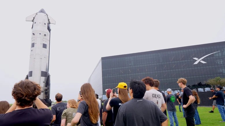 SpaceX планує залучити $74,4 млрд на IPO