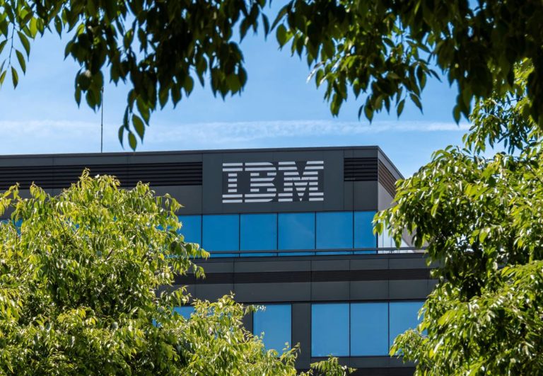 Ексдиректор з кібербезпеки звинуватив IBM у приховуванні зламів