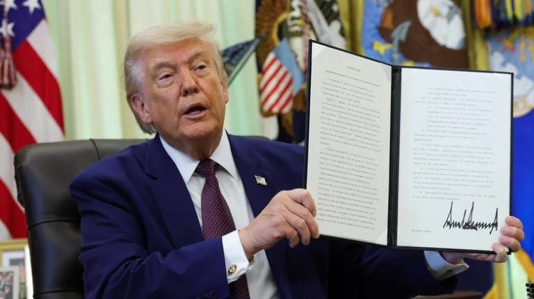Трамп передає «найпросунутіший ШІ» у руки військових