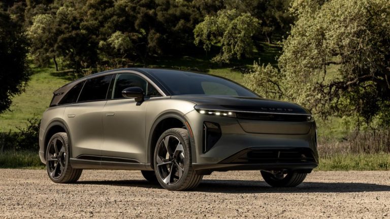 Топменеджер Lucid Motors йде на тлі реорганізації