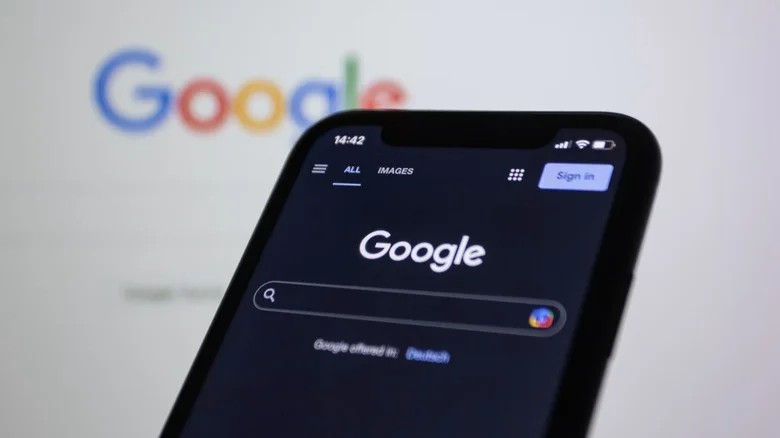 Німецький суд визнав Google відповідальним за помилки ІІ-відповідей
