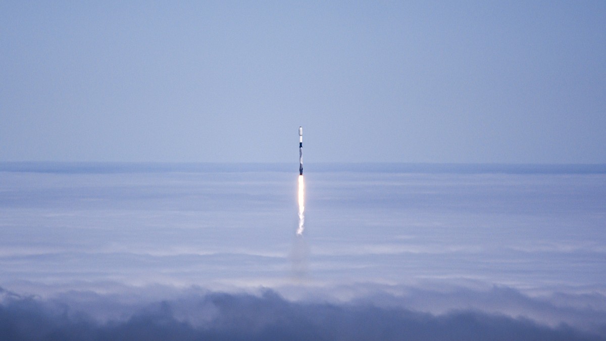 SpaceX встановила ціну акцій у найбільшому IPO в історії