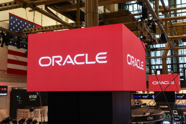Oracle попередила про критичну уразливість у PeopleSoft