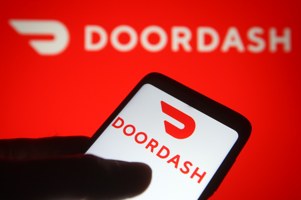 DoorDash запускає чат-бота з ШІ для замовлень за підказками
