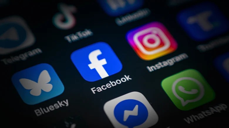 У Facebook та Instagram стався масштабний збій