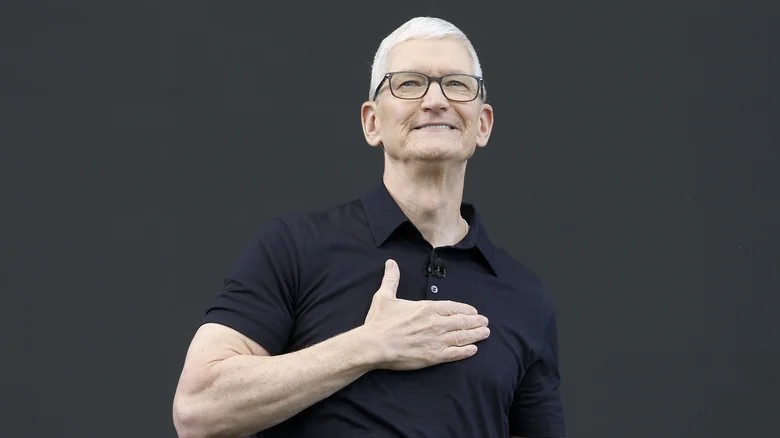 Тім Кук попереджає про неминуче подорожчання Apple