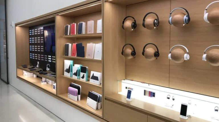 FIFA змусила Мусіалу заклеїти логотип Beats