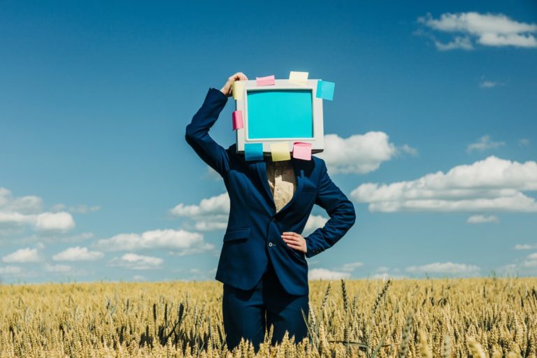 Ера смартфонів створила кризу уваги. Slowtech відповідає