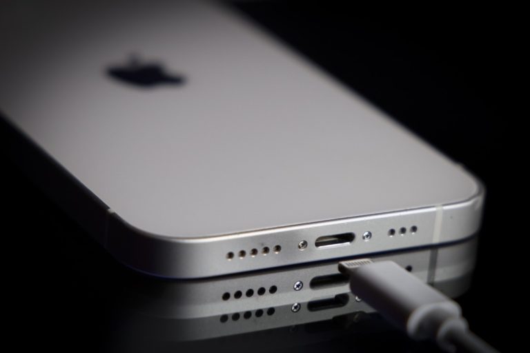 Невиправна вразливість у чіпах Apple відкриває шлях до джейлбрейку iPhone