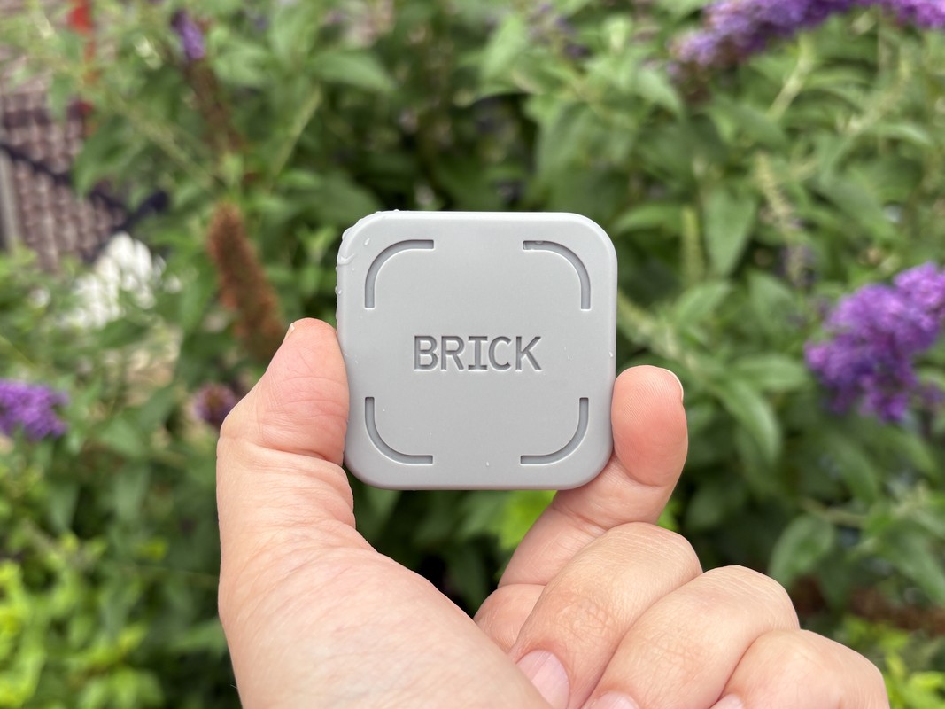 Brick допомагає реально скоротити час перед екраном