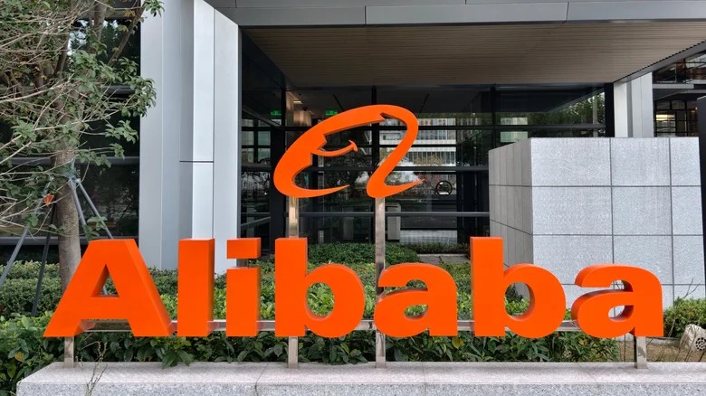 Alibaba подала до суду на уряд США через військовий список