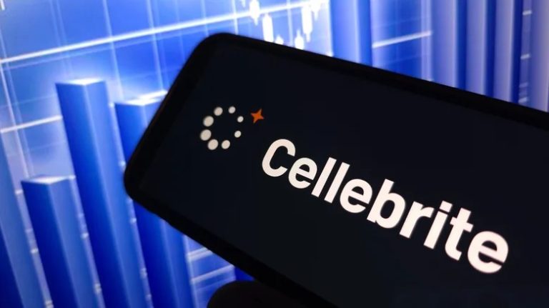 РФ могла зламати телефон активіста через платформу Cellebrite