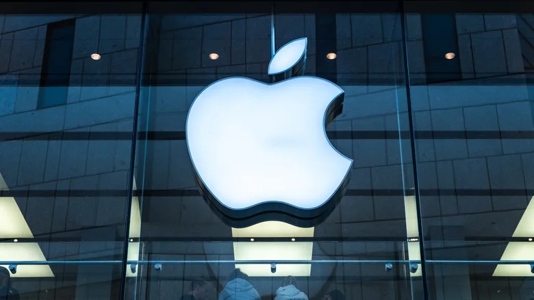 Apple хоче купувати чипи в китайської компанії зі списку Пентагону