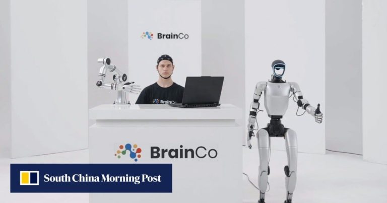 Китайська BrainCo дозволила думками контролювати роботів