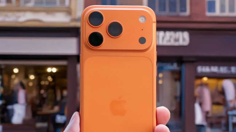 Как убрать серую точку на экране iPhone