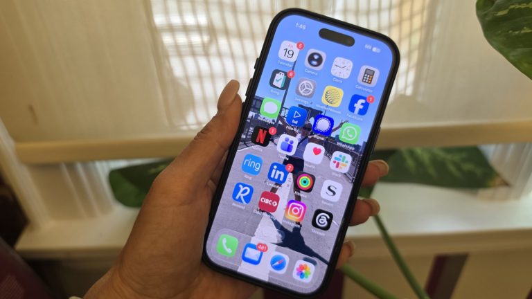 iPhone показує чотири крапки замість сигналу мережі що це означає