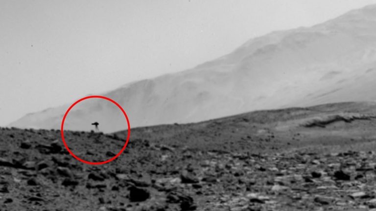 Марсохід Curiosity зафіксував неідентифікований об’єкт у кратері Гейл