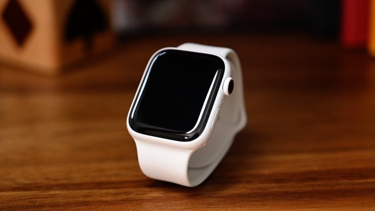 Apple Watch Series 12 може повернути керамічний корпус за $1299
